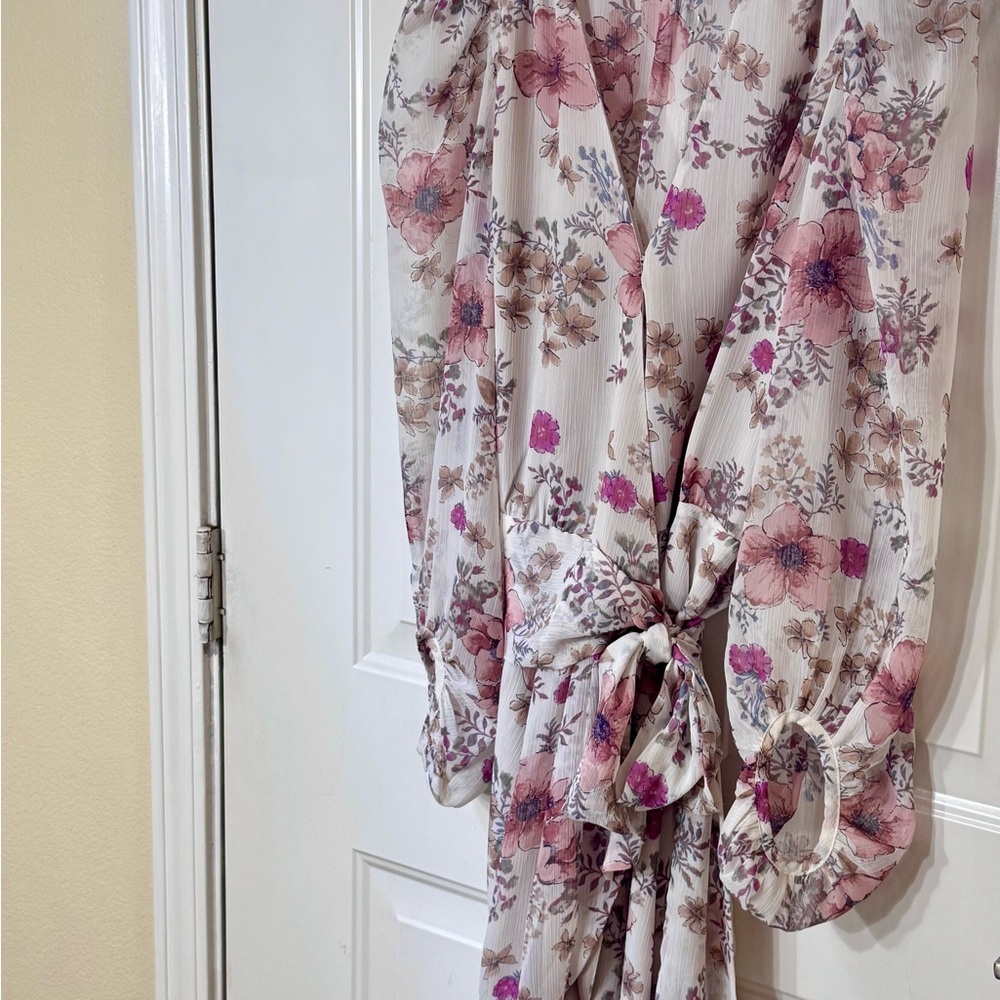 VICI Avant Floral Chiffon Wrap Dress - Picture 5 of 13